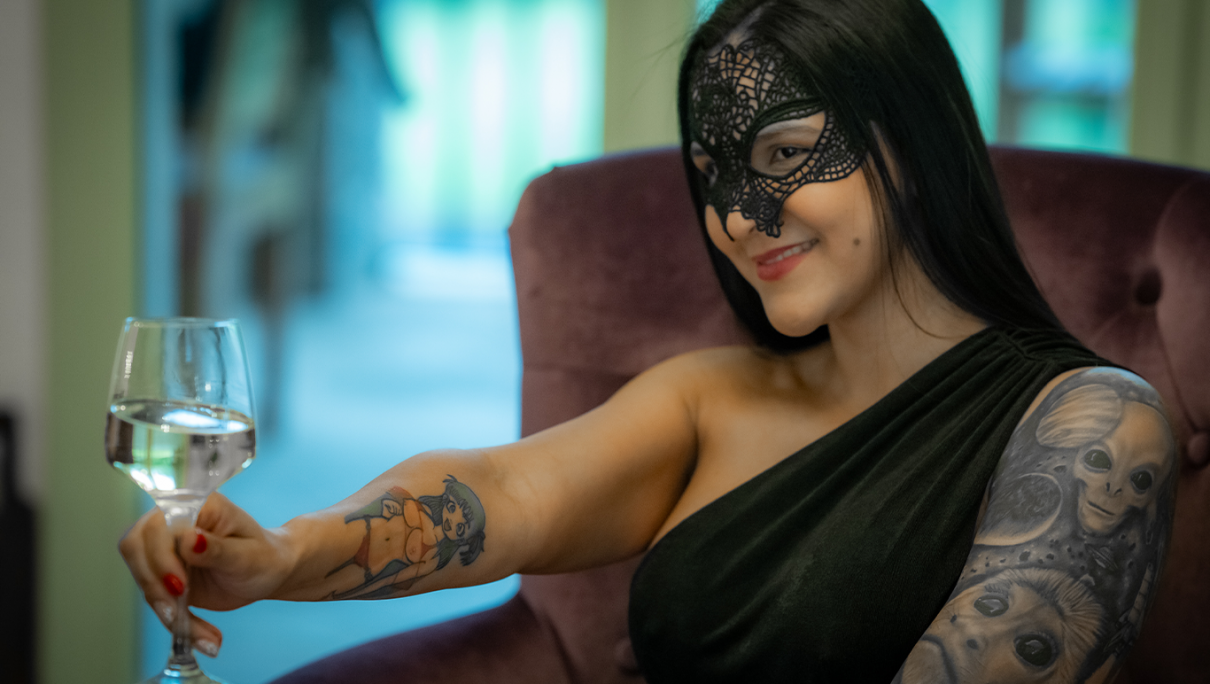 Pros and Cons of Being an Adult Content Creator